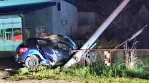 Smrskno vozilo na mjestu nesreće/eBrčko/