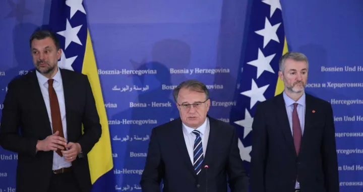 Lideri trojke/