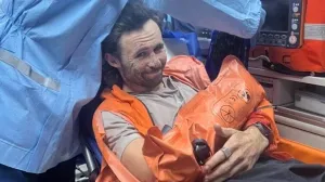 Billy Halloran oporavlja se u bolnici/Društvene mreže//