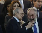 Soccer Football - UEFA Champions League - Real Madrid v Juventus - Santiago Bernabeu, Madrid, Spain - October 22, 2025 Real Madrid president Florentino Perez and Juventus president Gianluca Ferrero are pictured in the stands REUTERS/Susana Vera/Foto: Susana Vera