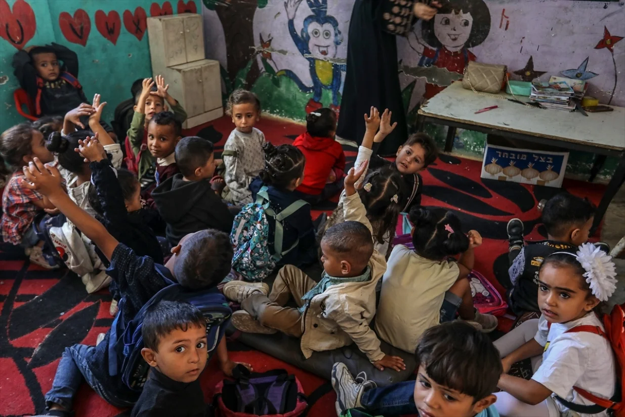 Palestinski nastavnici pretvaraju domove u učionice u Khan Younisu/Abed Rahim Khatib