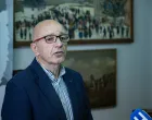 Sarajevo, BiH - 23. april 2023: Uvodničari pred današnju sesiju "Kruga 99" bili su profesor na Fakultetu političkih nauka Univerziteta u Sarajevu Senadin Lavić, bivši rektor Univerziteta u Tuzli i bivši bh. diplomata Enver Halilović i politolog Zlatko Hadžidedić (na fotografiji). (Denis Zuberi - Anadolu Agency)/�