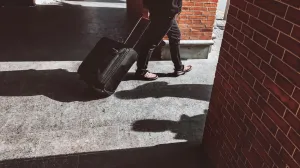 put, mladi, odlasci, prtljag/Kin Li