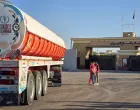 RAFAH, EGIPAT 27. OKTOBAR 2025.Kamioni humanitarne pomoći ušli su u Pojas Gaze preko prelaza u Rafahu u ponedjeljak, usred tekuće nestašice hrane, vode i medicinskih zaliha u opkoljenoj enklavi.Kamioni, koji prolaze kroz prelaz Karam Abu Salem (Kerem Shalom), prevoze pakete hrane i osnovne potrepštine kao što je brašno. (Ahmed Sayed - Anadolu Agency)/