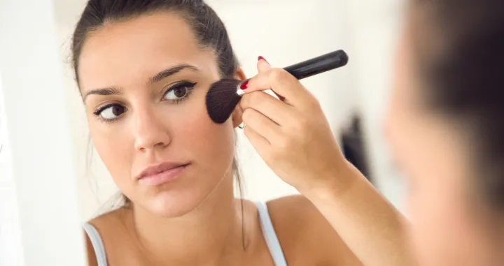 Skida godine s lica/Free Pik