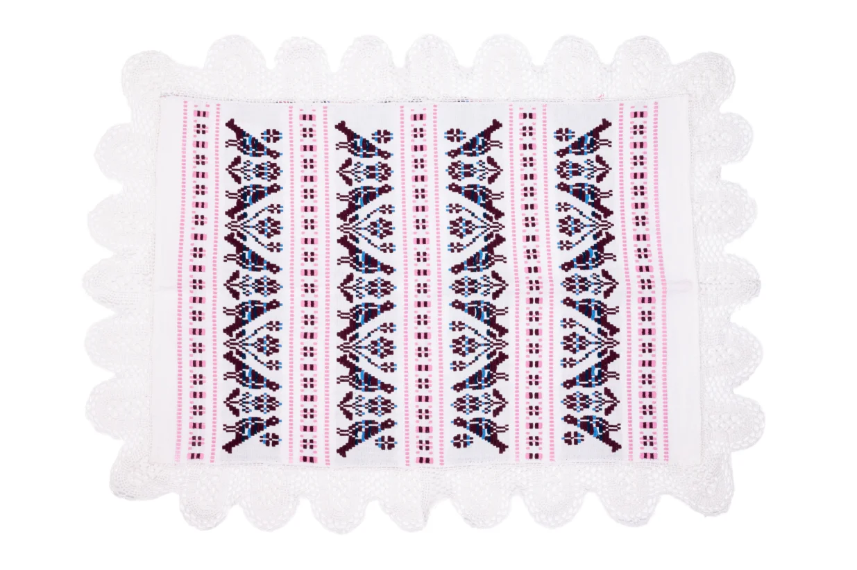 Prekrivka izrađena na tkalačkom stanu, autorica Katica Lončar /Studio Session/Marko_hanzekovic