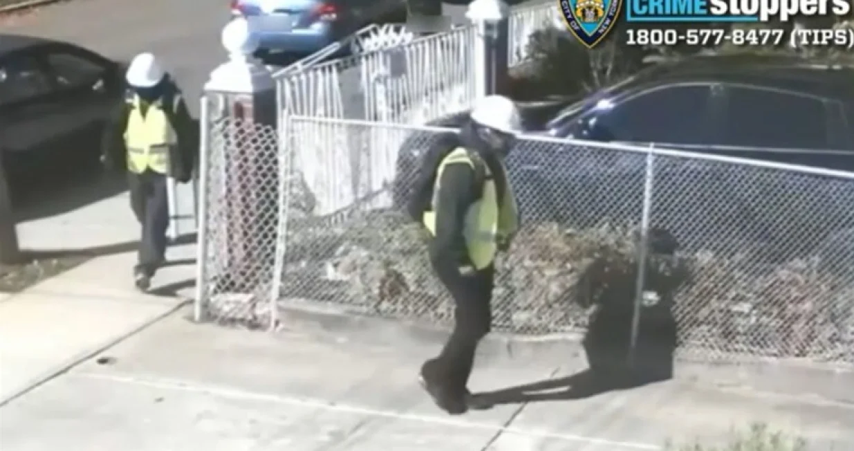 Objavljen snimak pljačke/NYPD Crime Stoppers//