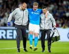 FILE PHOTO: Soccer Football - Serie A - Napoli v Inter Milan - Stadio Diego Armando Maradona, Naples, Italy - October 25, 2025 Napoli's Kevin De Bruyne reacts as he is substituted after sustaining an injury while scoring their first goal from the penalty spot REUTERS/Matteo Ciambelli/File Photo/Foto: Matteo Ciambelli