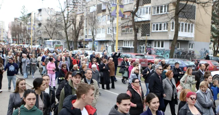 Tuzlaci na ulici/Tuzlanski.ba