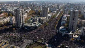 A drone view shows people gathering outside Novi Sad railway station during a commemorative service, on the first anniversary of the fatal November 2024 canopy collapse of the station, which killed 16 people, triggering nationwide accusations of widespread corruption and negligence, in Novi Sad, Serbia, November 1, 2025. REUTERS/Marko Djurica  TPX IMAGES OF THE DAY/Marko Djurica