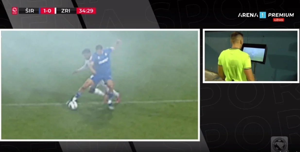 Bilbija pokazao crveni karton/Foto: 