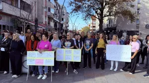 Djevojčice nisu same - protest u Srebreniku i Gradačcu/Tuzlanski.ba