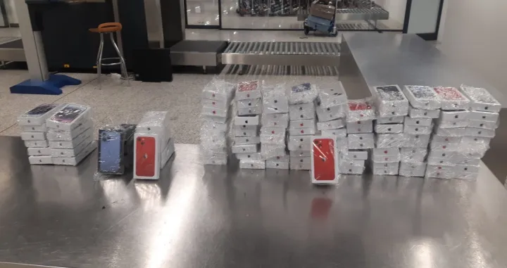 U "pošiljci" su bila 123 iPhonea/UIOBiH/