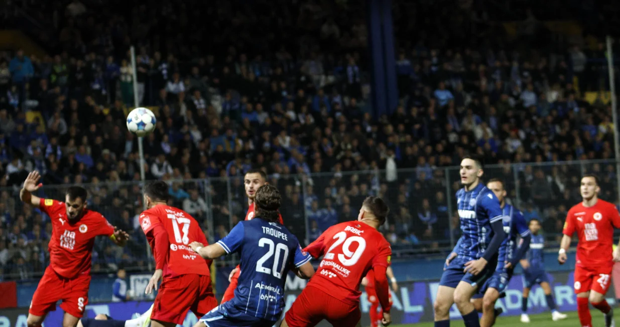 Detalj sa utakmice na Grbavici (Željezničar - Velež 02.11.2025) (FOTO: Sport1.ba - Sanel Konjhodžić)/Foto: 