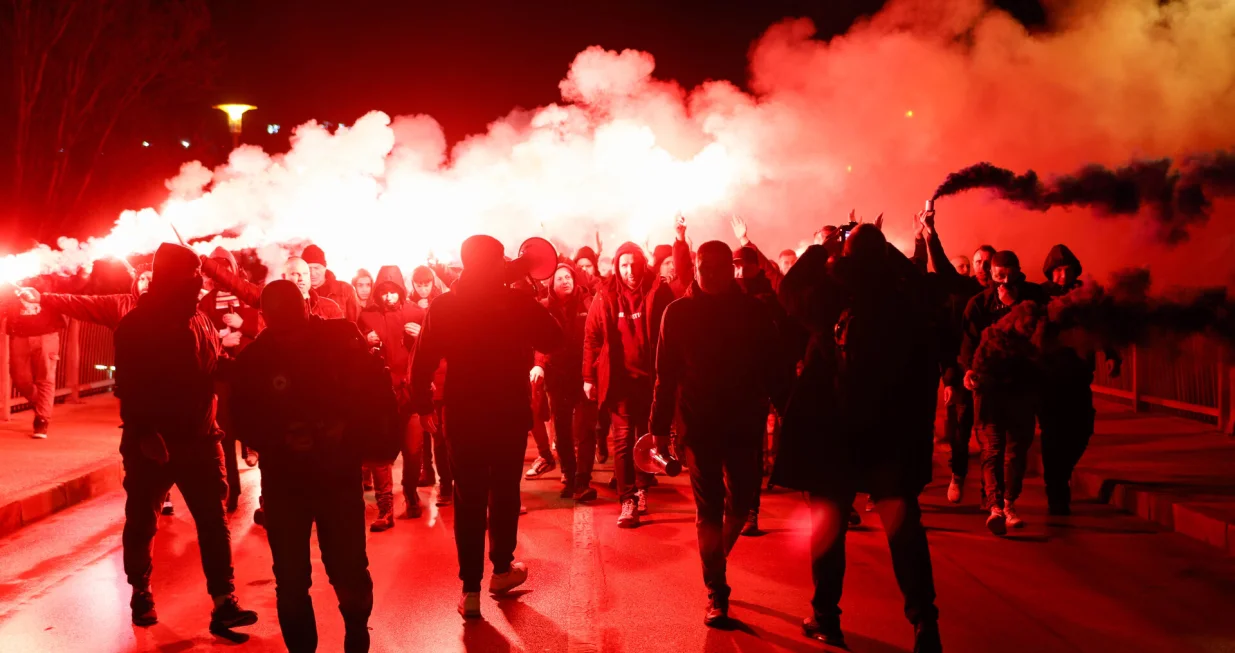 Navijači dolaze na BiH vs Kipar Bilino polje/Foto: Damir Deljo