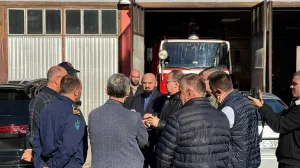 Delegacija Vlade FBiH je posjetila i vatrogasce koji su učestvovali u gašenju požara/Facebook/Facebook