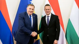 Milorad Dodik i Peter Szijjarto/