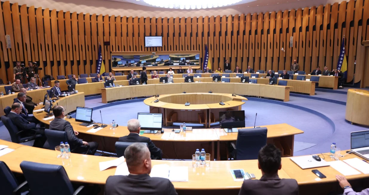 Dom naroda Parlamentarne skupštine Bosne i Hercegovine/Fena