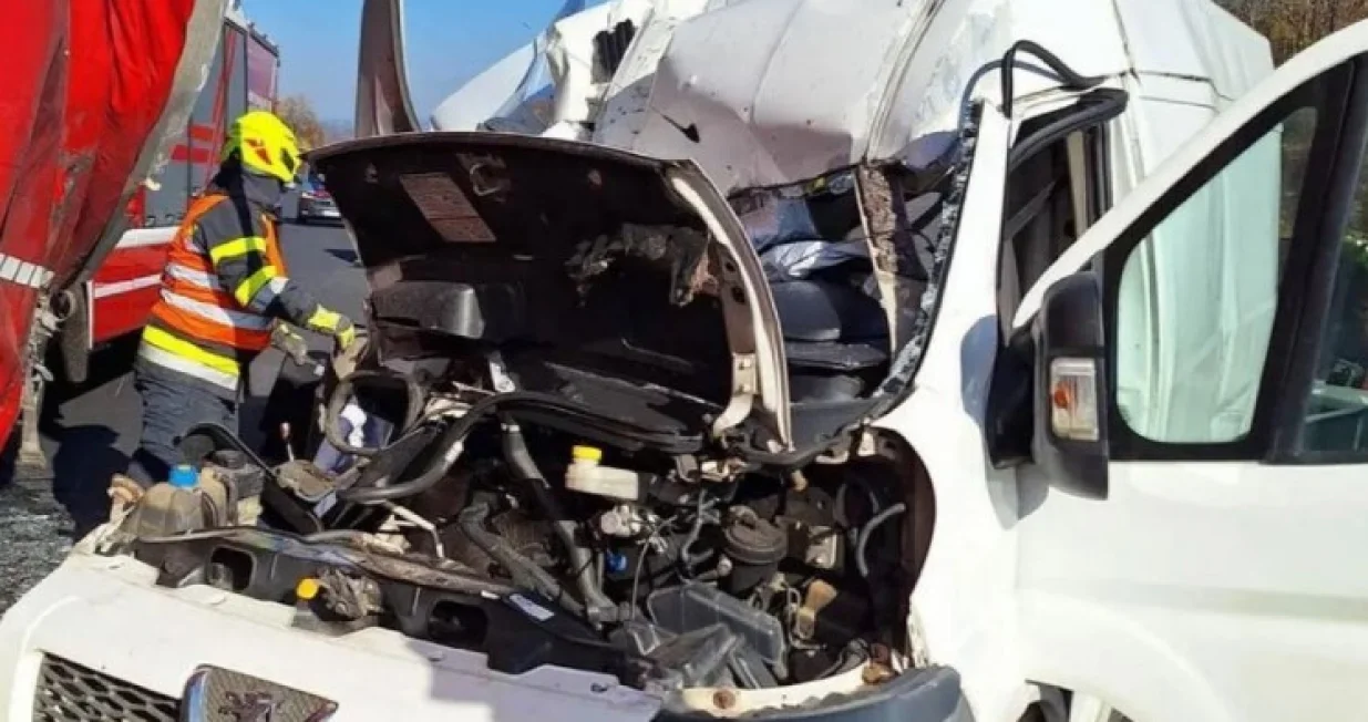 Smrskan kombi/Feuerwehr Spielfeld//