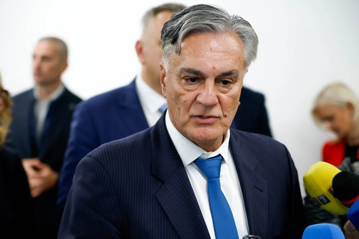 Otvaranje studentskog doma Istočno Sarajevo: Karan, Dodik, Minić/Damir Deljo