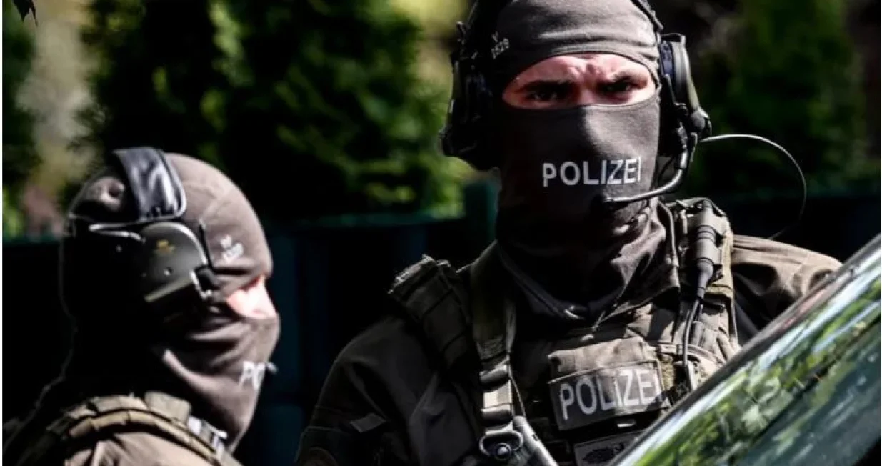 njemačka policija n/Sanja ДђukiД‡