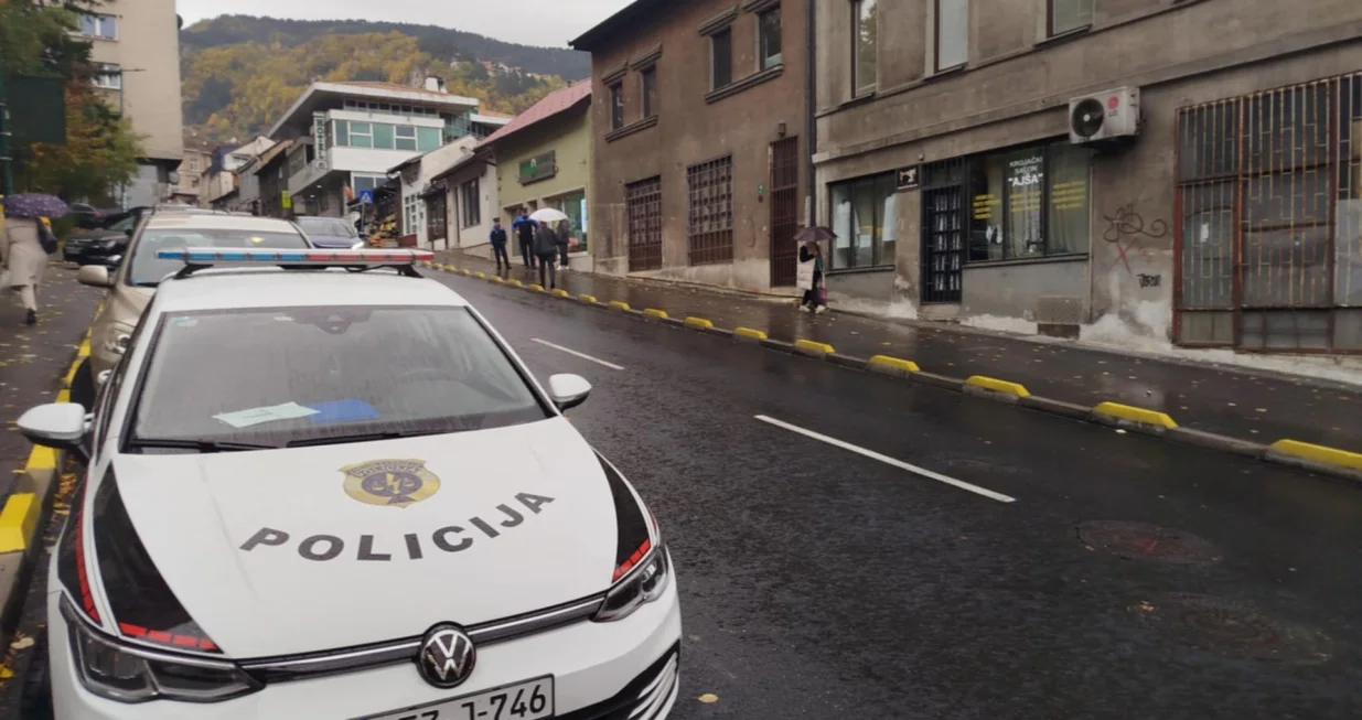 Na terenu policija/Almir Kapo/Oslobođenje/