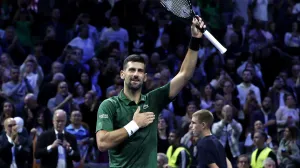 Tennis - ATP 250 - Hellenic Championship - Telekom Center Athens, Marousi, Greece - November 7, 2025 Serbia's Novak Djokovic celebrates winning his semi final match against Germany's Yannick Hanfmann REUTERS/Louiza Vradi/Foto: Louiza Vradi