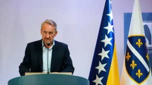 Bakir Izetbegović na komemoraciji Eminu Švrakiću/Damir Deljo
