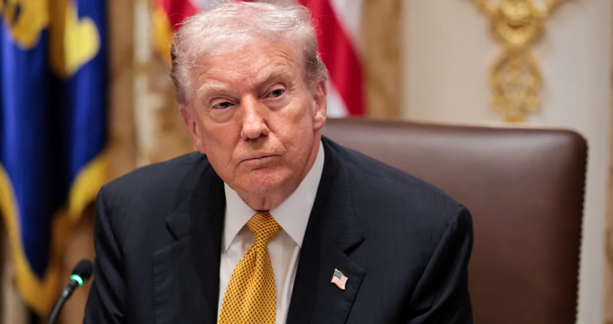 U.S. President Donald Trump hosts a bilateral lunch with Hungary's Prime Minister Viktor Orban (not pictured) at the White House in Washington, D.C., U.S., November 7, 2025. REUTERS/Jonathan Ernst/Jonathan Ernst