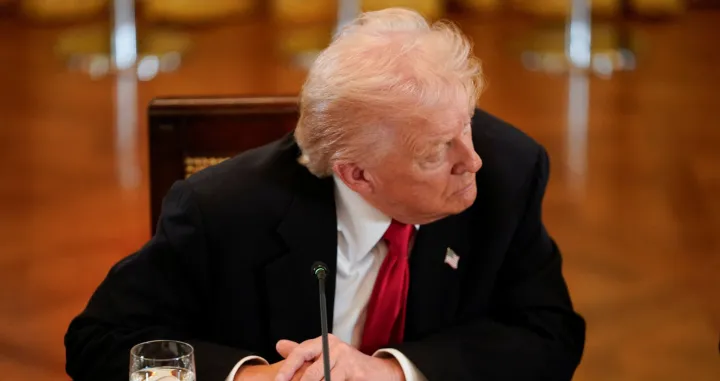 U.S. President Donald Trump attends a dinner with the leaders of the C5+1 Central Asian countries of Kazakhstan, Kyrgyzstan, Tajikistan, Turkmenistan, and Uzbekistan, in the East Room of the White House in Washington, D.C., U.S., November 6, 2025. REUTERS/Nathan Howard/Nathan Howard