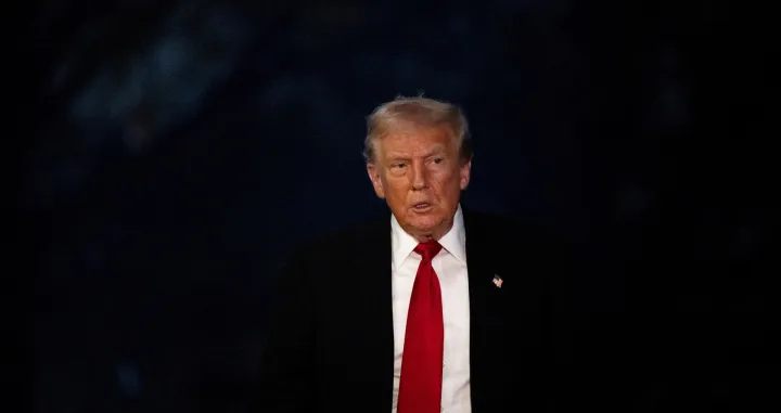 FILE PHOTO: U.S. President Donald Trump arrives at the White House in Washington, D.C., U.S., November 9, 2025. REUTERS/Annabelle Gordon/File Photo/Annabelle Gordon