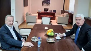 bakir izetbegović i dragan čović na kafi x/X