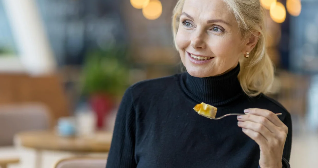 Žene, obratite pažnju/Free Pik