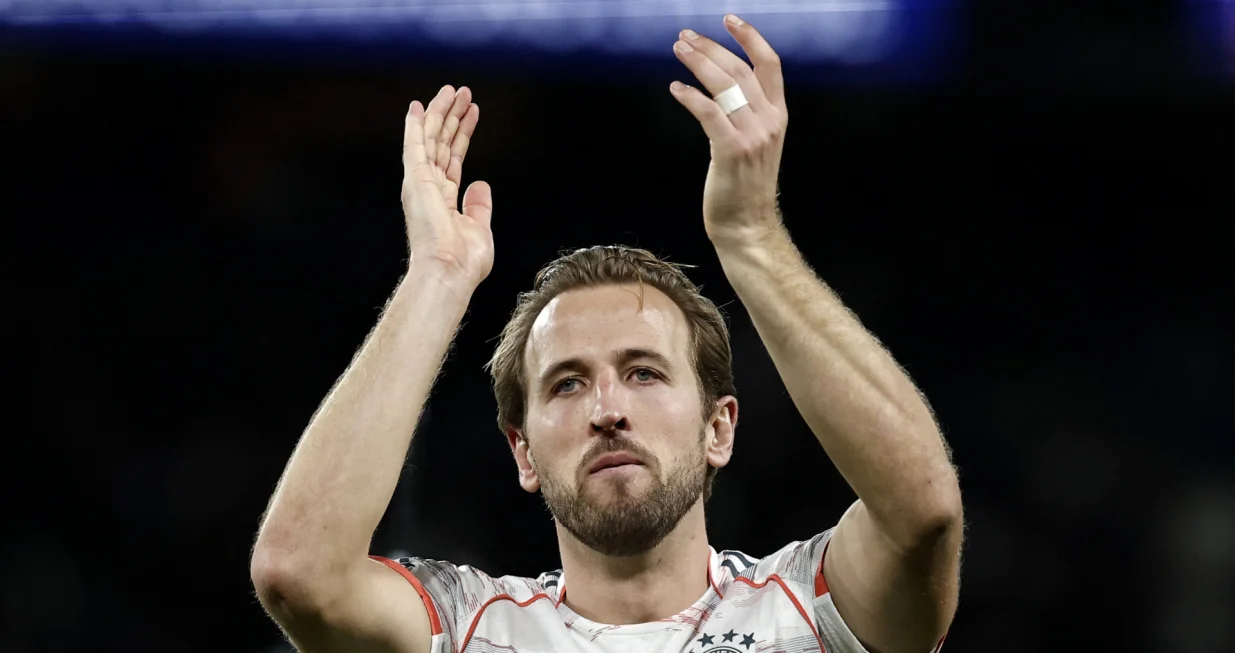 Soccer Football - UEFA Champions League - Paris St Germain v Bayern Munich - Parc des Princes, Paris, France - November 4, 2025 Bayern Munich's Harry Kane celebrates after the match REUTERS/Benoit Tessier/Foto: Benoit Tessier