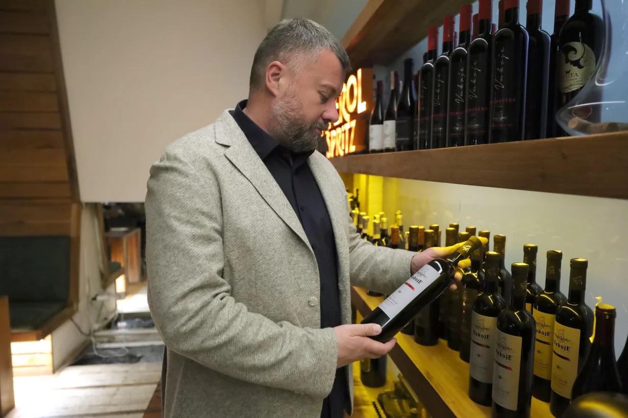 Vukoje vina - restoran Druga kuća/Foto: Senad Gubelić