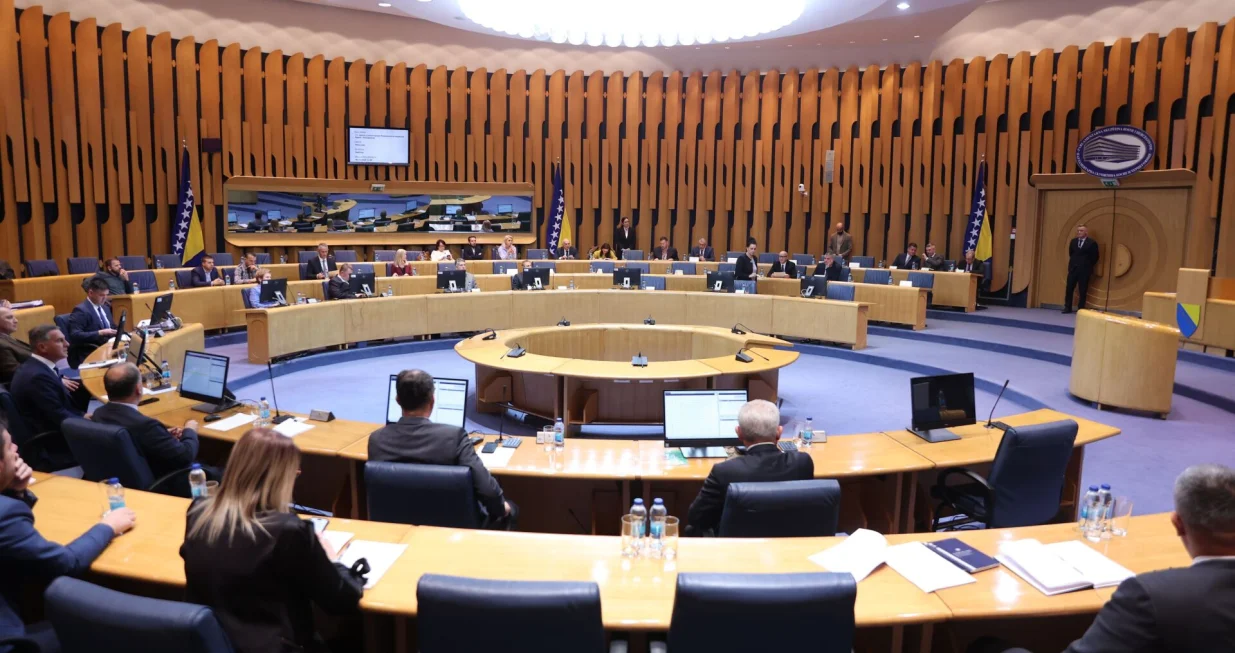 Dom naroda Parlamentarne skupštine Bosne i Hercegovine/Fena