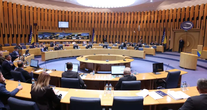 Dom naroda Parlamentarne skupštine Bosne i Hercegovine/Fena