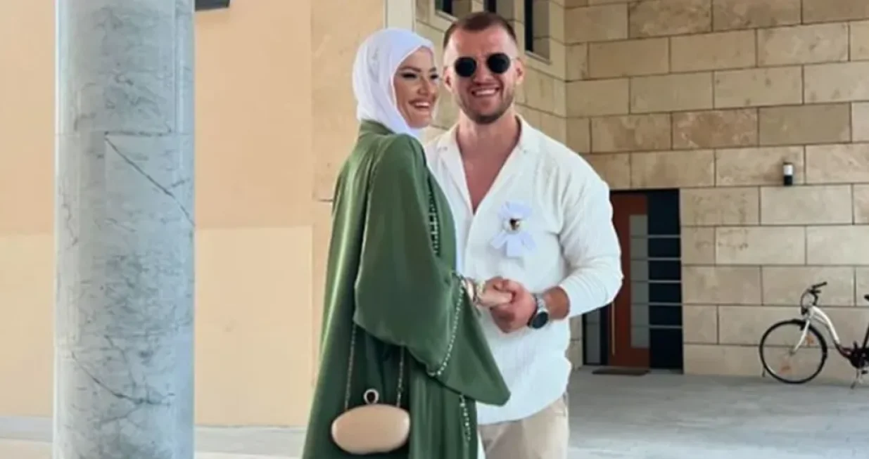 Bh. pjevač Semir Džanković i supruga Selma/