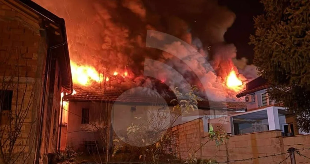 Požar na objektu u naselju Simin Han/Tuzlanski.ba