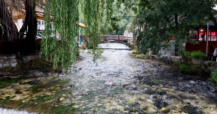 Plava voda Travnik//