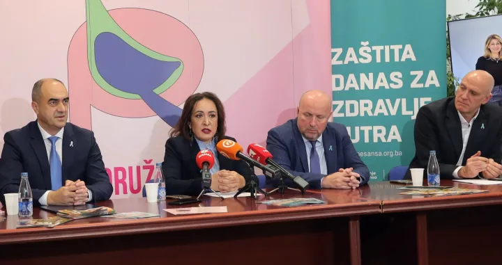 Konferencija za medije udruženja "Renesansa" u povodu obilježavanja Svjetskog dana eliminacije raka grliće materice, a na kojoj će biti predstavljene aktivnosti udruženja i rezultati istraživanja o HPV-u/Senad Gubelić