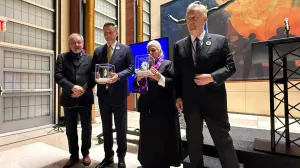 New York, Cvijet Srebrenice/