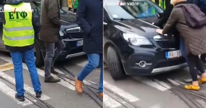 "Nestrpljivi" vozač je pokušao proći kroz okupljenu masu/Screenshot/