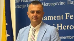 Amar Hadžiomerović, Nezavisni odbor/