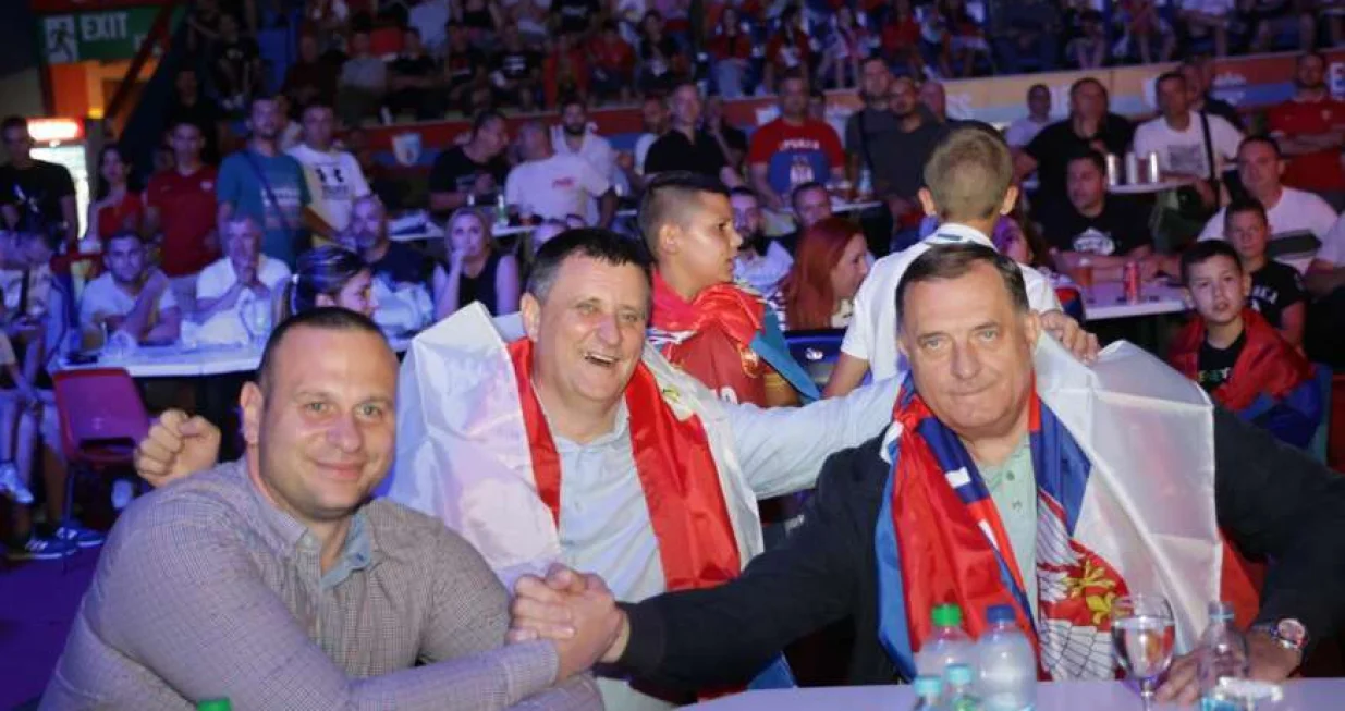 Šobot, Đajić i Dodik na predizbornom skupu partije/