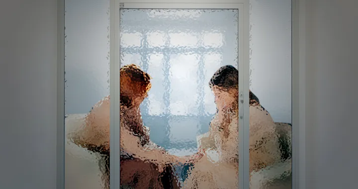 Vizual za kolumnu, zdravstvo, bolnica, prijateljice, bolest/Benjamin Krnić