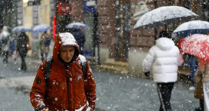 Snijeg ilustracije/Damir Deljo