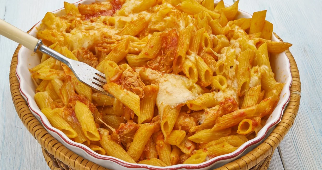 Tjestenina s piletinom prema receptu Jamieja Olivera//