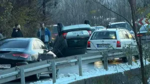 nesreća, auto na krovu, jablanica/Viber