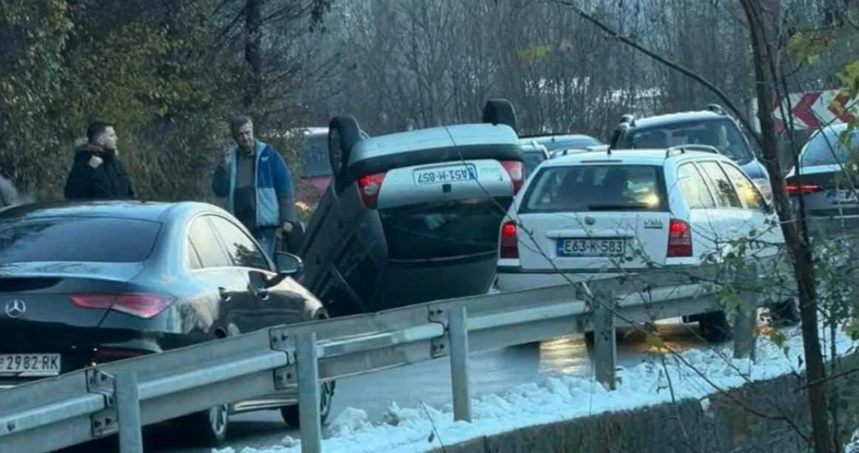 nesreća, auto na krovu, jablanica/Viber